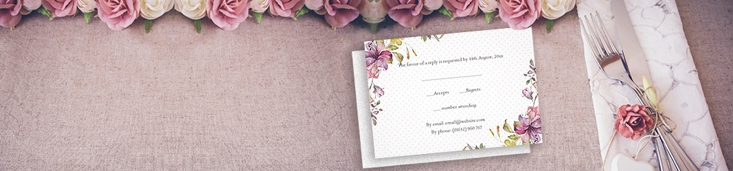 Designy kartiček RSVP, které odpovídají vaším pozvánkám